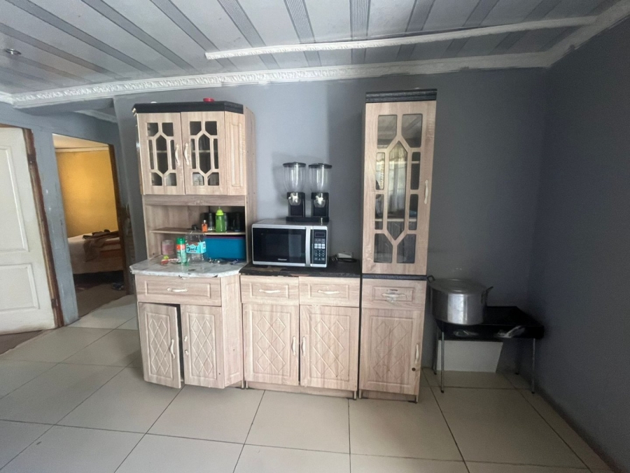 2 Bedroom Property for Sale in Kwazakhele Eastern Cape